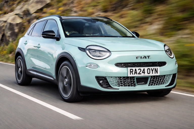 Fiat 600: Historia características y modelos del icónico coche italiano