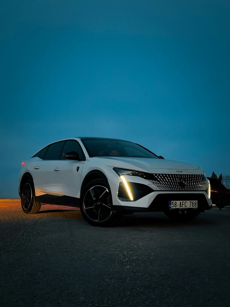 Auto Peugeot 408: Características Precios y Opiniones en España